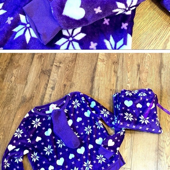 EM & ALFIE PLUSH PAJAMA SET W/MATCHING SOCKS XL PURPLE NWT - Picture 5 of 5